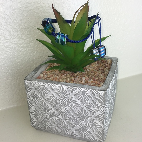 Handmade Chinese Knotting Bracelet W/ Glass Beads - Picture 3 of 8